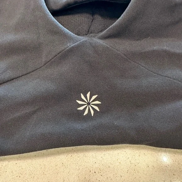 Athleta workout top - Picture 3 of 3